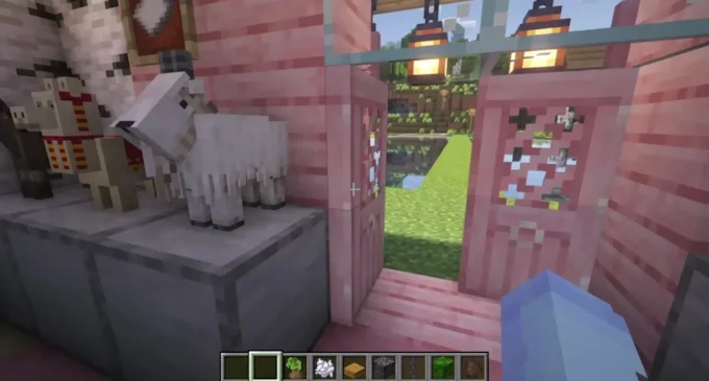 Minecraft Bedrock vs Java: Key Differences and Which to Choose