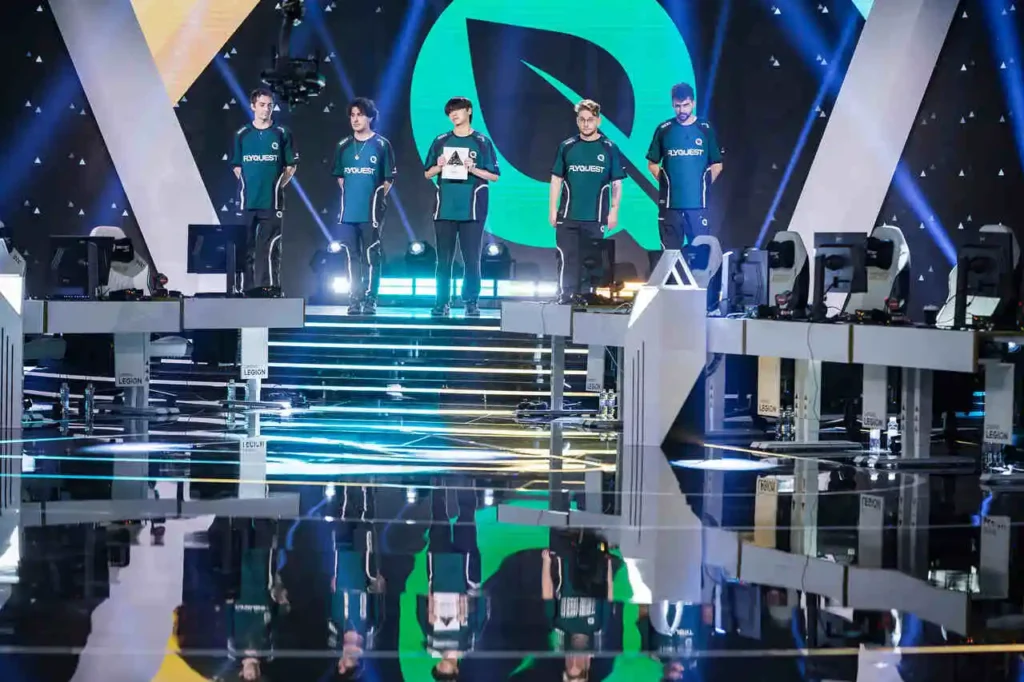 FlyQuest EWC LoL