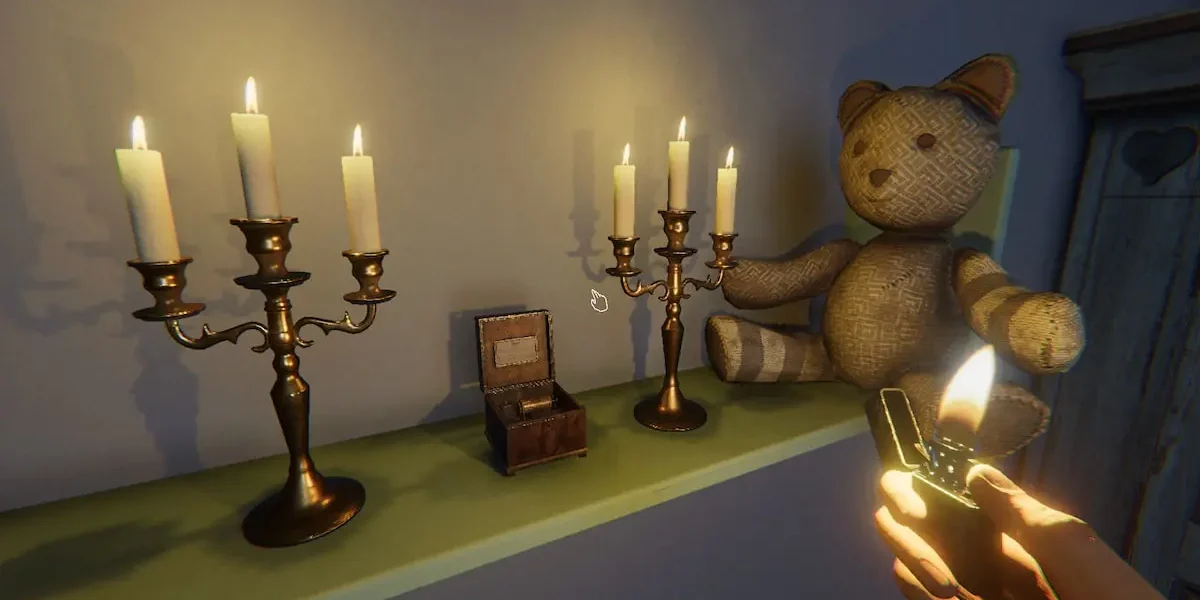 Music Box в Phasmophobia — один из самых пугающих предметов, с которым могут столкнуться игроки, и это не просто жуткая находка. Это один из самых рискованных инструментов, который можно использовать во время расследования. Классифицируясь как cursed possession, Music Box может напрямую взаимодействовать с призраком, что нередко приводит к крайне напряжённым ситуациям, способным выйти из-под контроля буквально за секунды.