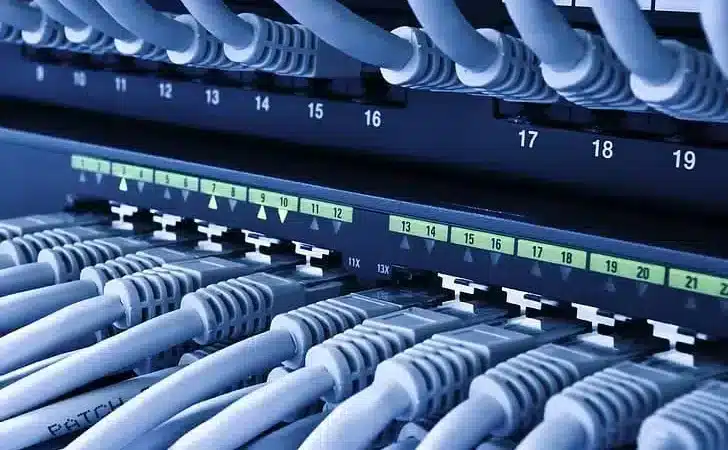 O que é um roteador: 🌐 como funciona e por que a segurança importa 🔒