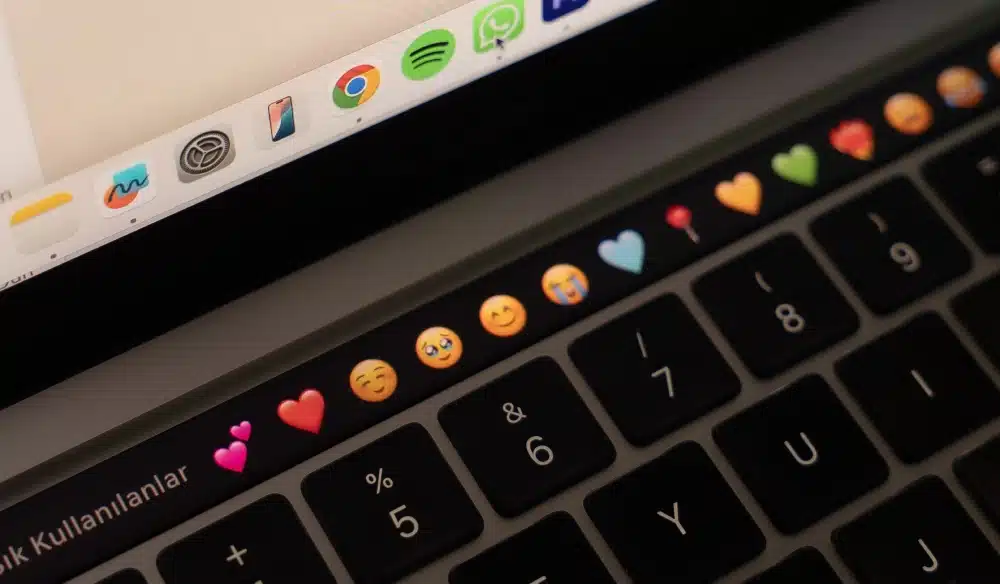 Emoji Shortcut: Complete Mac and Windows Guide